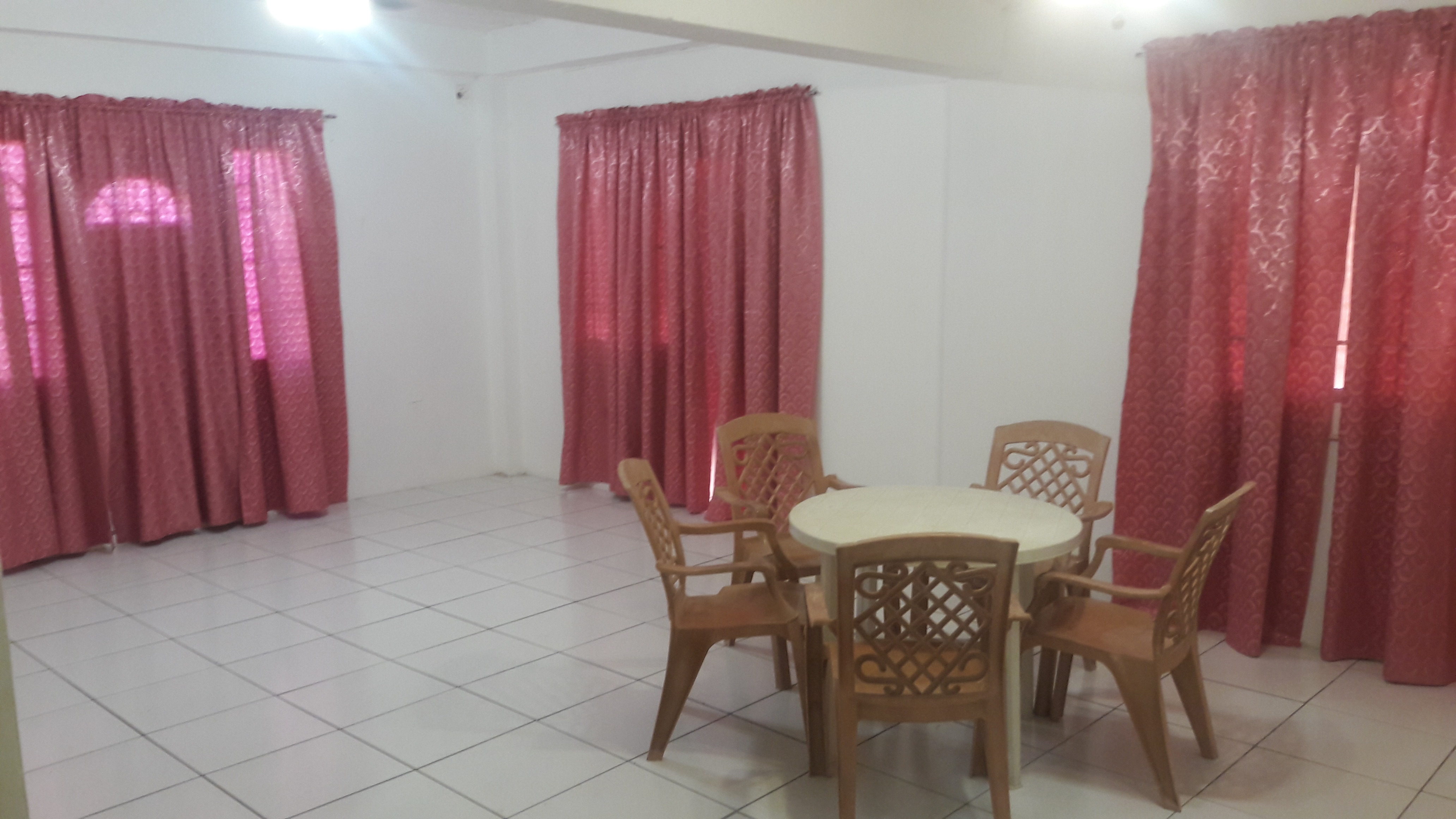 house for sale arouca living room